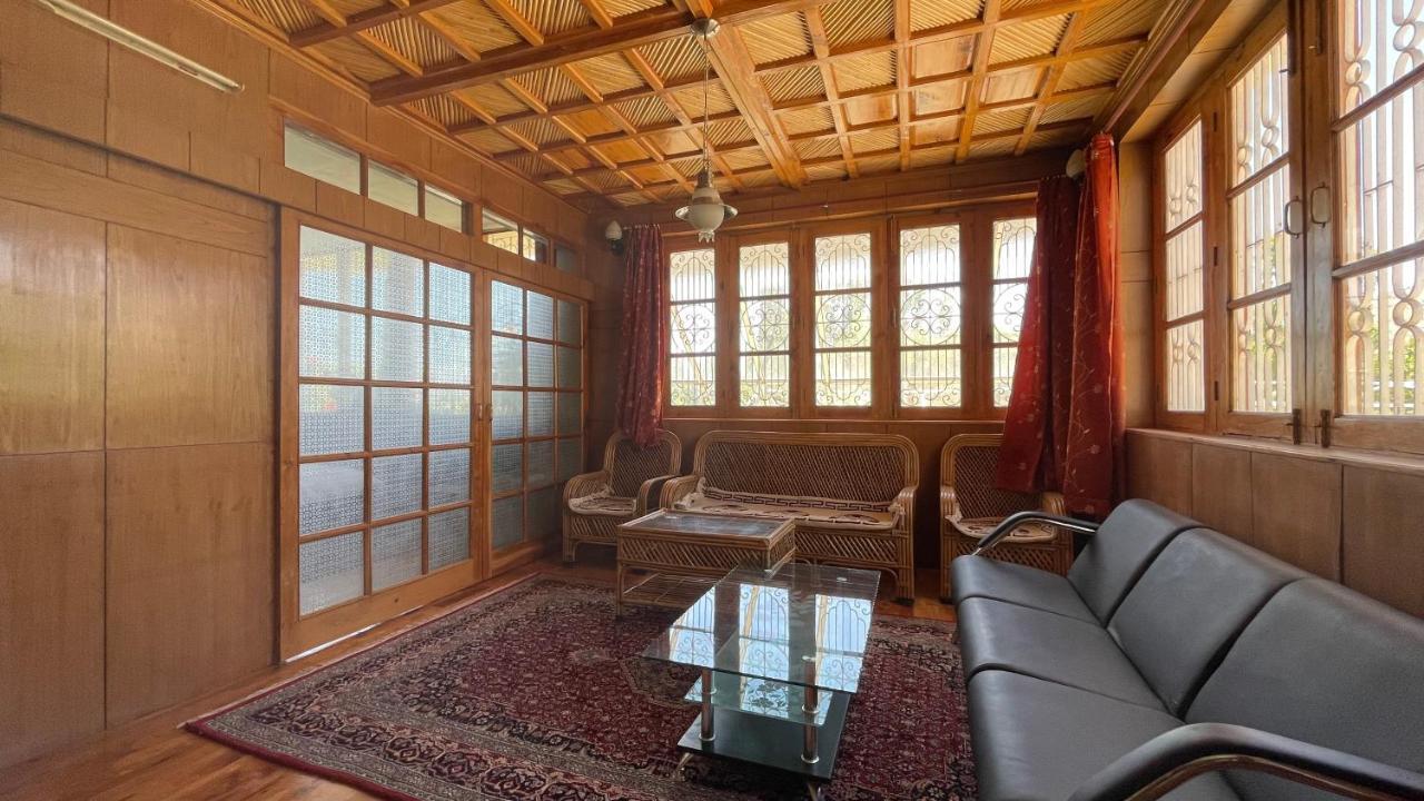 לה The Willow House מראה חיצוני תמונה
