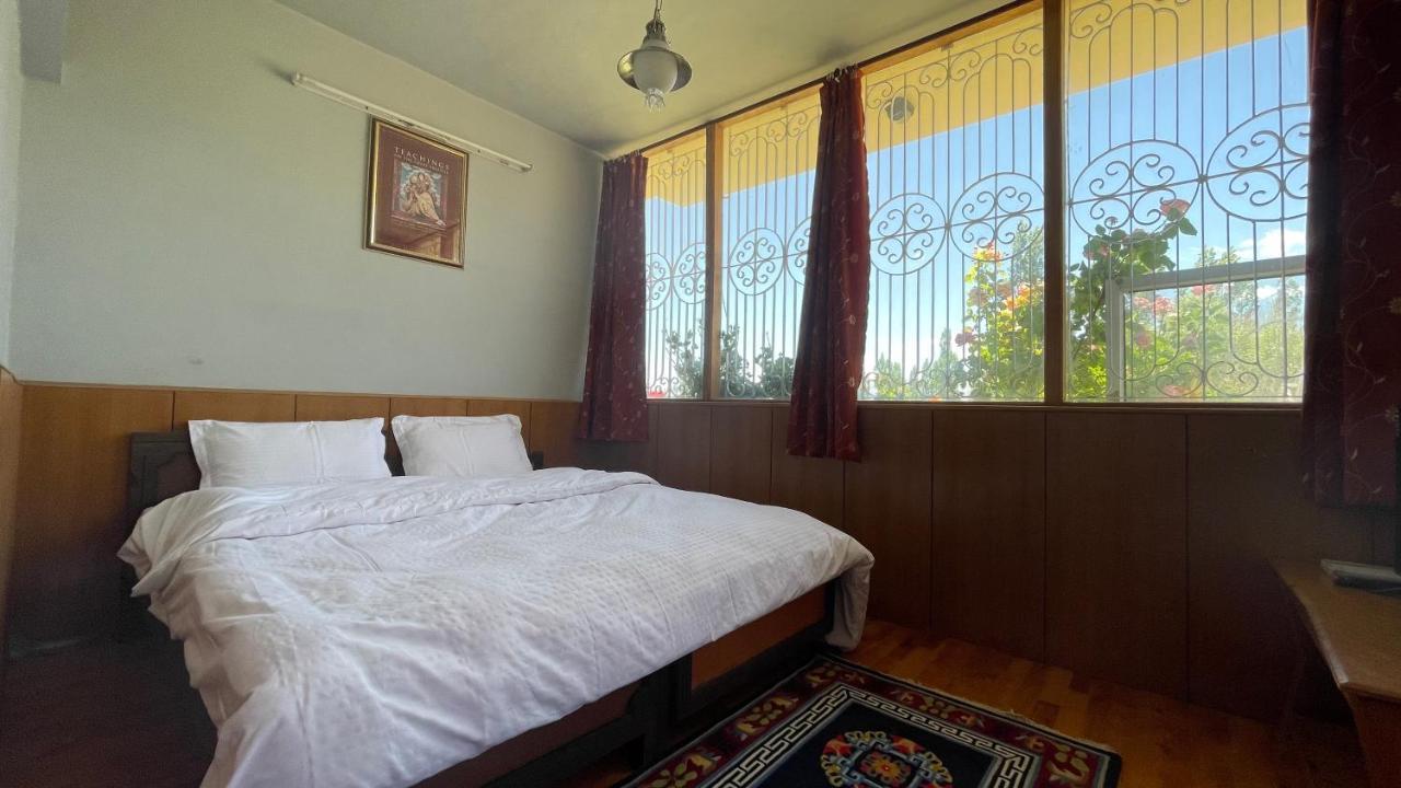לה The Willow House מראה חיצוני תמונה